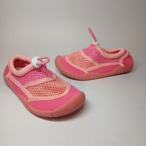 Little Girls Wonder Nation Water Shoes. Size 7/8